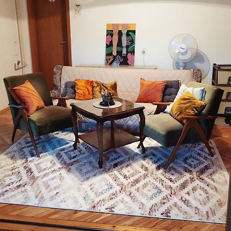 Digital Nomad Comfy Apartment,Foot Mountain Vodno And Millennium Cross,19 Min By Walk To Cener,Free Parking Skopje Luaran gambar