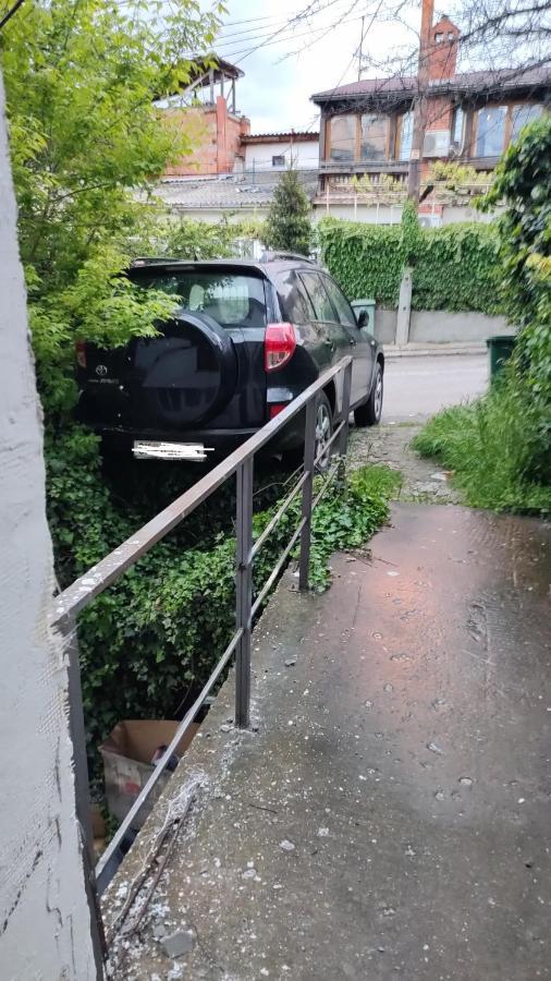Digital Nomad Comfy Apartment,Foot Mountain Vodno And Millennium Cross,19 Min By Walk To Cener,Free Parking Skopje Luaran gambar