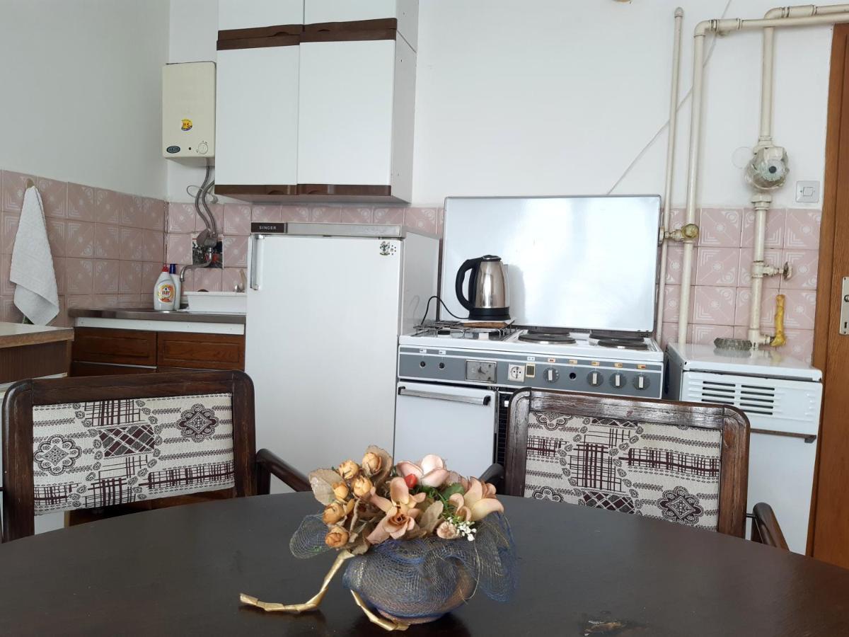 Digital Nomad Comfy Apartment,Foot Mountain Vodno And Millennium Cross,19 Min By Walk To Cener,Free Parking Skopje Luaran gambar